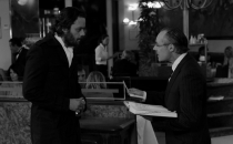 Je vous prie de sortir